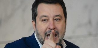Mafia, ira Salvini: “Io mandante? Delirio a sinistra, querelo”