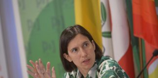 Salario minimo, Schlein: “Felici per apertura Meloni, ritiri emendamento e discutiamo”