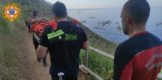 Soccorso alpino siciliano salvano turista allo Zingaro