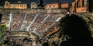 Festival lirico Teatri di Pietra, a Siracusa il silenzio si trasforma in musica