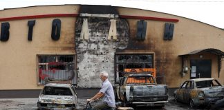 Ucraina, Russia smentisce negoziati a luglio. Nuovi raid su Kiev
