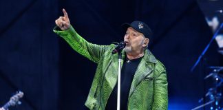 Vasco Rossi: “Ho bisogno di normalità, non sono a disposizione”