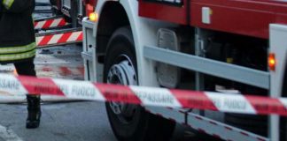 Incidente in A4, auto tampona tir: un morto, tre feriti gravi