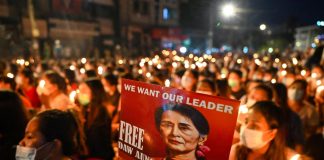 Myanmar, graziata Aung San Suu Kyi