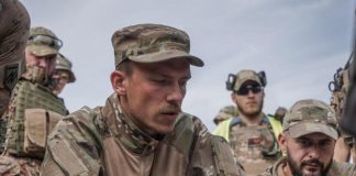 Ucraina-Russia, comandante battaglione Azov torna in guerra: le foto