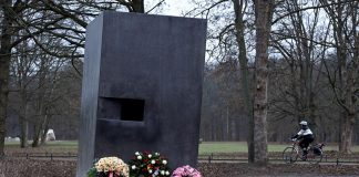 Berlino, vandalizzato memoriale per vittime gay del nazismo