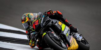 MotoGp Silverstone 2023, Bezzecchi in pole sotto il diluvio
