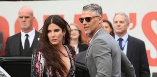 Lutto per Sandra Bullock, morto a 57 anni il compagno Bryan Randall