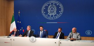 Dl Asset, misure per taxi e caro voli. Arriva prelievo su extraprofitti banche