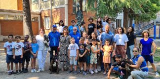 Educazione cinofila per 23 bambini al Cred estivo di viale Gobio