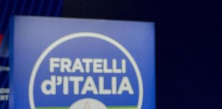Strage Bologna, linea Fdi: sentenze si rispettano ma chiedere testa De Angelis è da ‘comunisti’