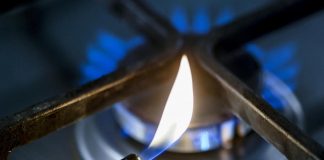 Bolletta del gas in calo, per famiglie risparmio di 2 euro in un mese