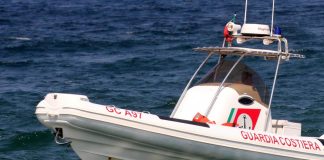 Sardegna, peschereccio si scontra con traghetto e affonda: disperso un marinaio
