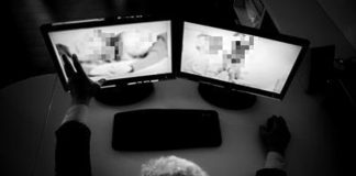 Abusa di un minore e invia foto e video nel dark web, arrestato 36enne
