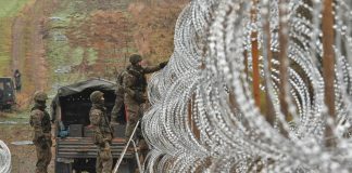 Polonia invia rinforzi al confine con la Bielorussia e accusa Minsk