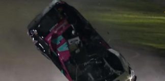 Nascar, incidente terribile a Daytona: pilota salvo – Video
