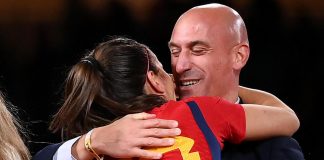 Rubiales non si dimette: “Bacio a Hermoso come a mia figlia”