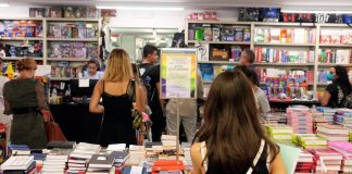 Caro scuola, stangata al rientro: aumentano prezzi libri e zaini