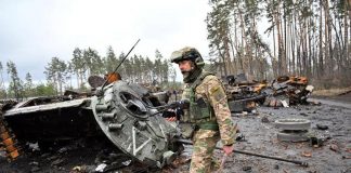 Ucraina, Zelensky: “Su Crimea soluzione politica possibile”
