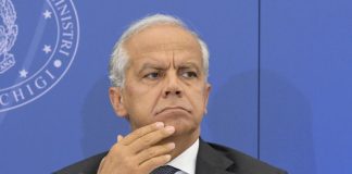 Migranti, colloquio tra Piantedosi e l’omologo francese Darmanin