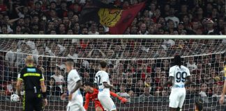 Il Napoli rimonta due gol e pareggia contro il Genoa