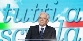 Scuola, Mattarella “E’ la più importante risposta al degrado”