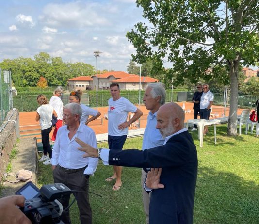 Provincia e Coni insieme per lo sviluppo dello sport. Malagò incantato dalla Canottieri: “Luogo per eventi internazionali”