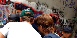 Adolescenti e violenza. Lo psichiatra Mencacci: “Intrappolati nel presente. Educarli da piccoli ai sentimenti”