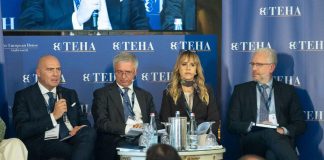 Farmaceutica, ‘Attrarre più investimenti esteri per crescere’: il Libro bianco presentato a Cernobbio indica la via