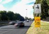 Sicurezza stradale, Altroconsumo: “Con auto in città a 30 km traffico più fluido e meno incidenti”