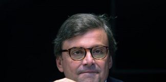 Pd, terremoto in Liguria: 30 passano con Calenda