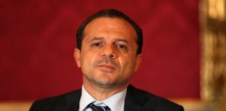 Lega, scoppia il caso Cateno De Luca: “Impedita mia presenza a Pontida”
