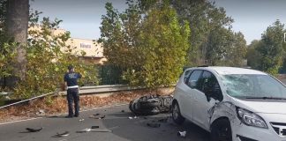 Incidente sulla via Ostiense, morto un uomo in sella a una moto