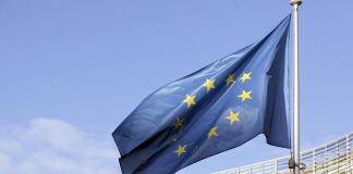 Pil Italia, Ue riabbassa stime crescita: +0,9% nel 2023