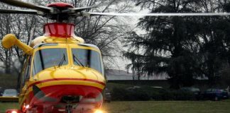 Gioca e si incastra con testa in finestrino: muore bimbo di 5 anni