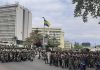 Golpe in Gabon, generale Nguema giura da presidente ad interim