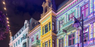 Turismo, Lodz si illumina di colori con il Festival delle luci più grande della Polonia