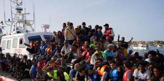 Migranti, Germania a Italia: “Rispetti Dublino o non accoglieremo più”