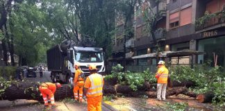 Maltempo Milano, forte pioggia e Seveso esonda