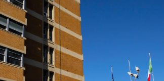 Roma, allarme bomba per pacco sospetto a ministero ma erano pasticcini