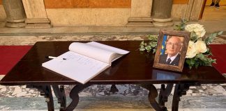 Giorgio Napolitano, funerali di Stato laici: cosa sono e come si svolgono
