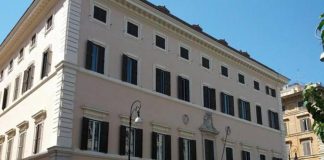 Fake news sulla chiusura del centro per la salute della donna di Palazzo Baleani a Roma