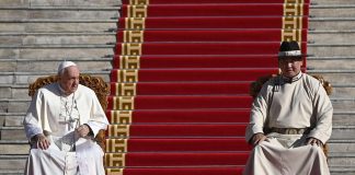 Papa Francesco in Mongolia: “Diamoci da fare insieme, costruiamo futuro di pace”