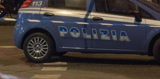 Roma, difende la fidanzata: ragazzo picchiato e investito con auto