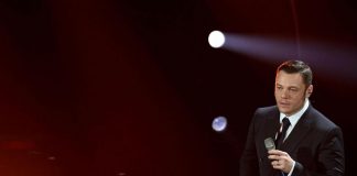 Tiziano Ferro divorzia dal marito Victor Allen: “Ora devo pensare ai miei figli”