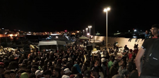 Migranti, nuova notte di sbarchi a Lampedusa: arrivati in oltre mille