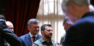 Ucraina, Zelensky agli Usa: “Se non riceviamo aiuti perderemo guerra”