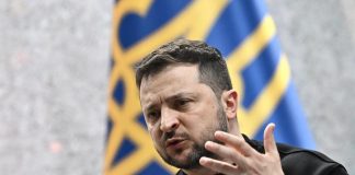 Ucraina, Zelensky: “Non cedere a richieste Mosca ma imporre sanzioni”