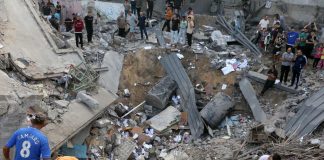 Gaza, attacco a chiesa ortodossa: 18 morti. Israele: “Non era obiettivo”