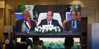 Vertice Egitto, Al Sisi: “Israele e Palestina, applicare soluzione due Stati”